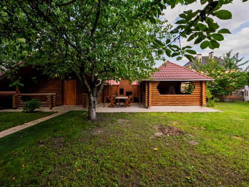 комерційна за адресою Зоряна вул., 8