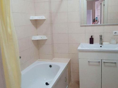 квартира за адресою Інструментальна вул., 45