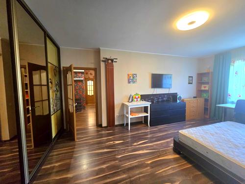 квартира за адресою Коцюбинського вул., 8