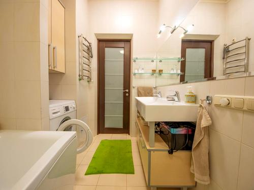 квартира за адресою Ромашкова вул., 10а