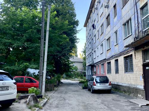 квартира за адресою Високовольтна вул., 10