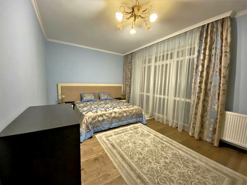 квартира за адресою Гайдамацька вул., 12а