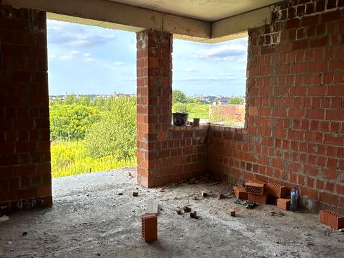 дом по адресу с. Зубра, Петра Дорошенка