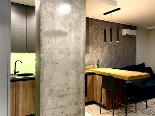 квартира за адресою Регенераторна вул., 4 к15