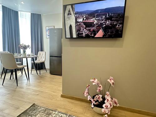 квартира за адресою Дніпровська набережна вул., 17
