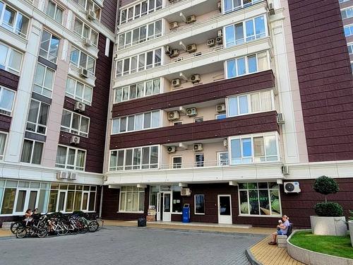 квартира за адресою Генуезька вул., 24д к.1-3
