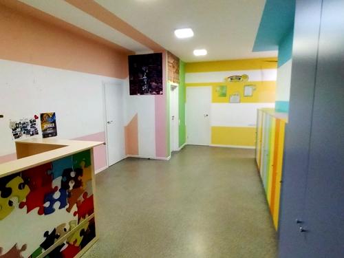 комерційна за адресою Миру вул., 13