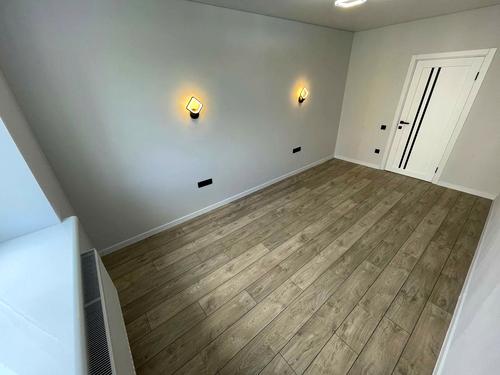 квартира за адресою Урожайна вул., 7-А
