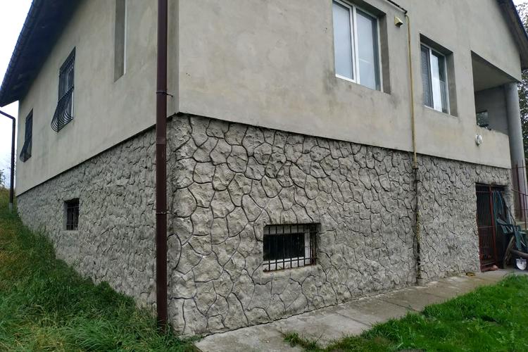 1831295300760655