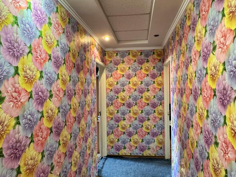 1842327086600129