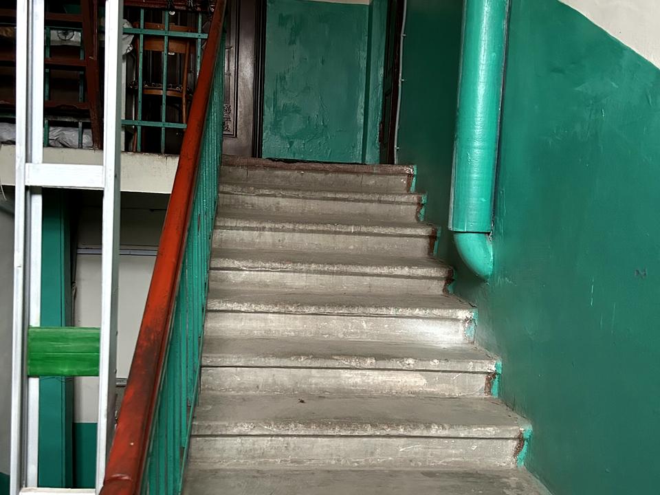 1818603482695219