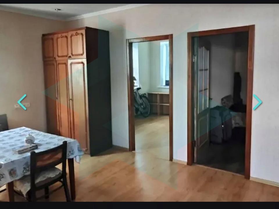 1835457378723225