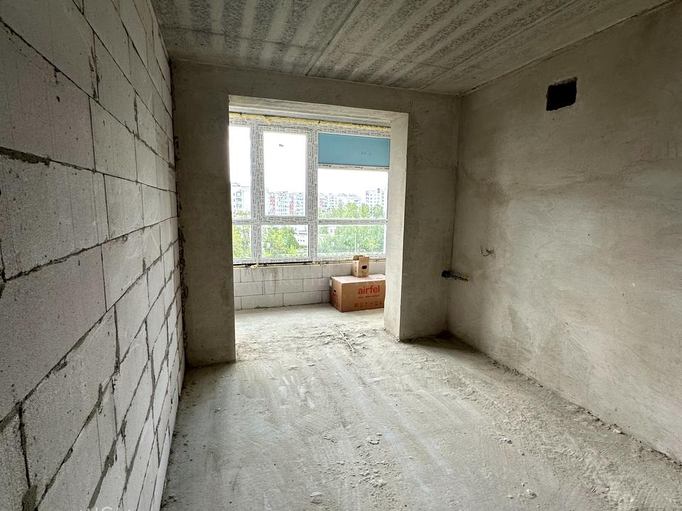 1832013964307231