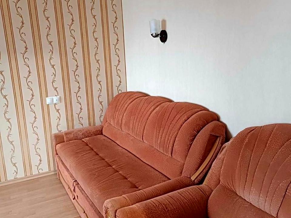 1825107248595232