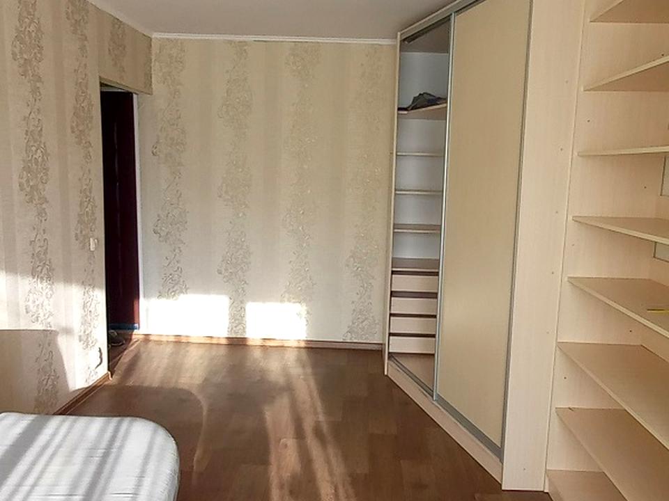 1840144701402244