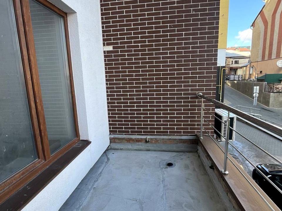 1830635217006401