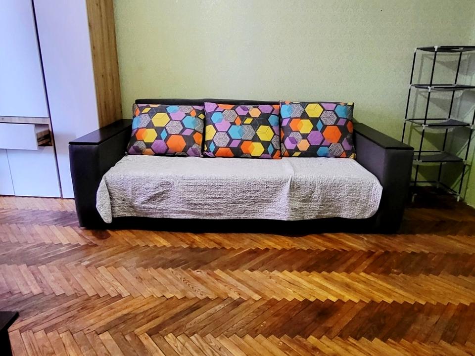 1840703657759419