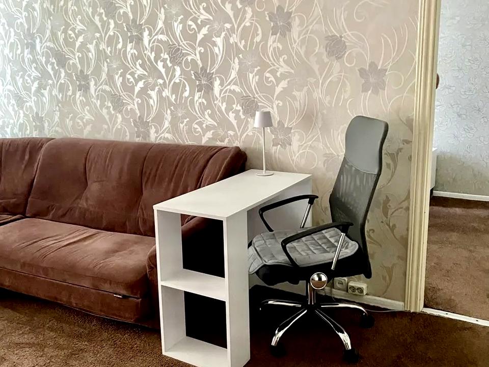 1844987979640449
