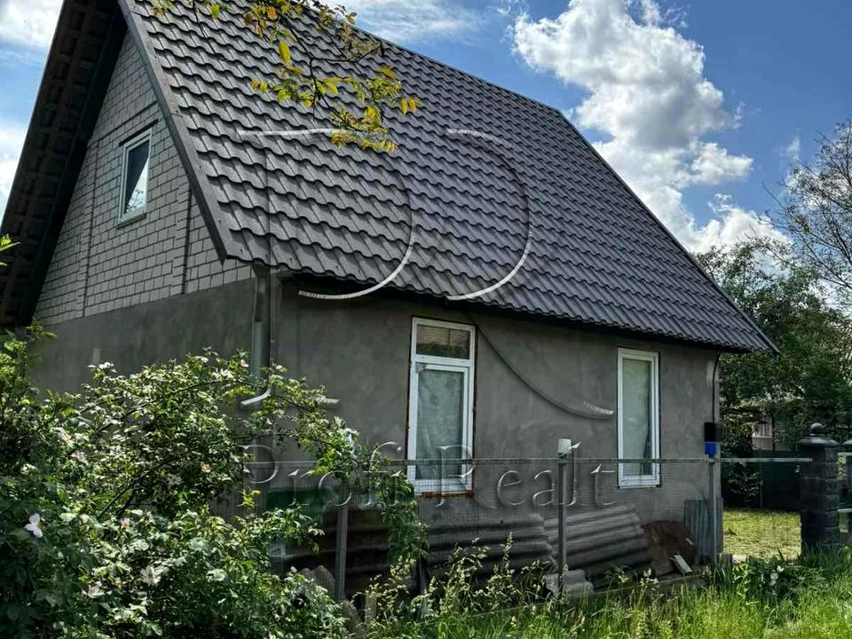 1835164693905489