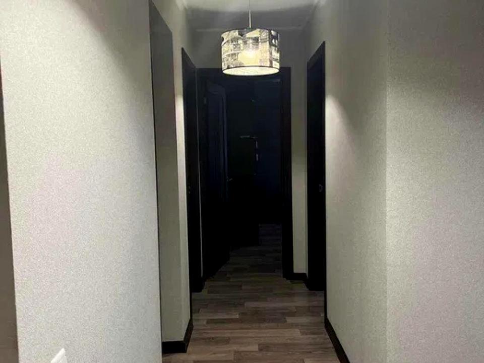1842451035213559