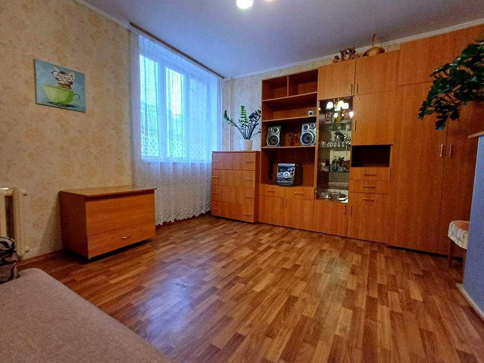 1831741759655641