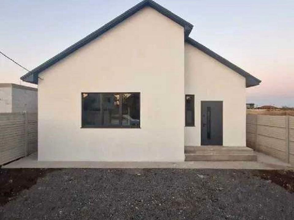 1842794043081645