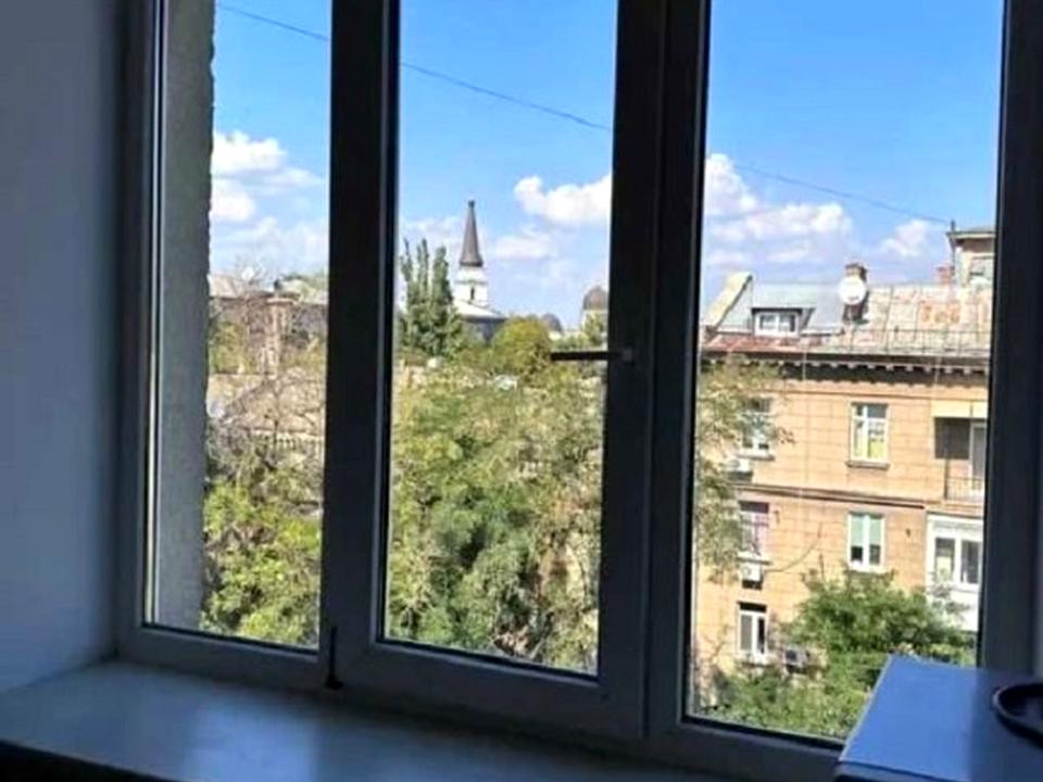 1834697667090654