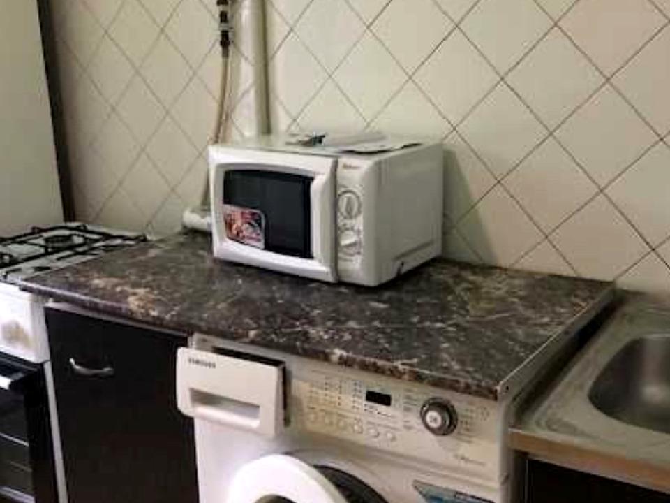 1841226673392697