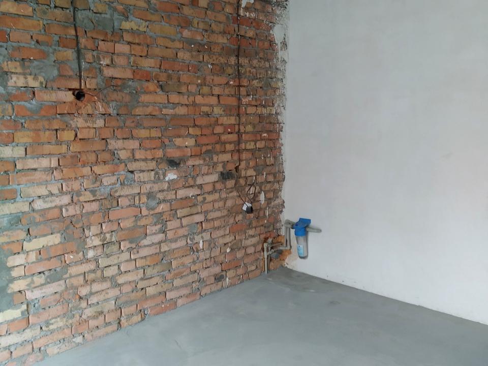1713325493094736