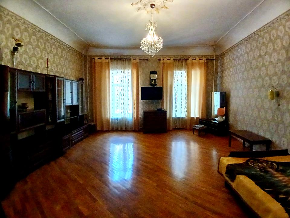 1843946784633741
