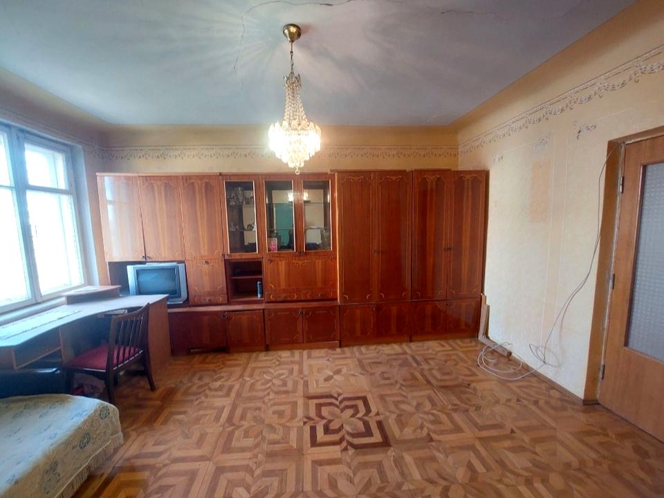 1816916179477750