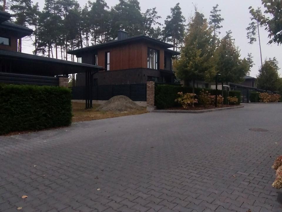 1845497988133778