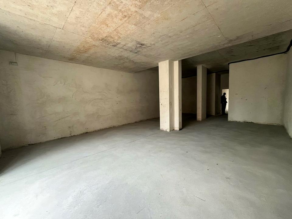 1834453318434872