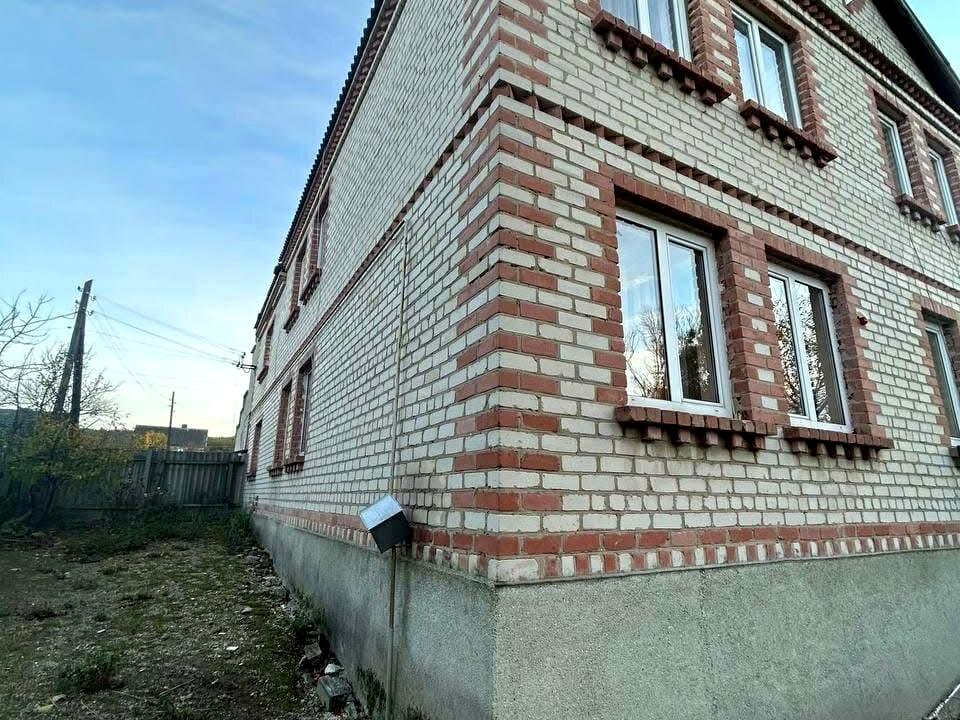 1837887152054892