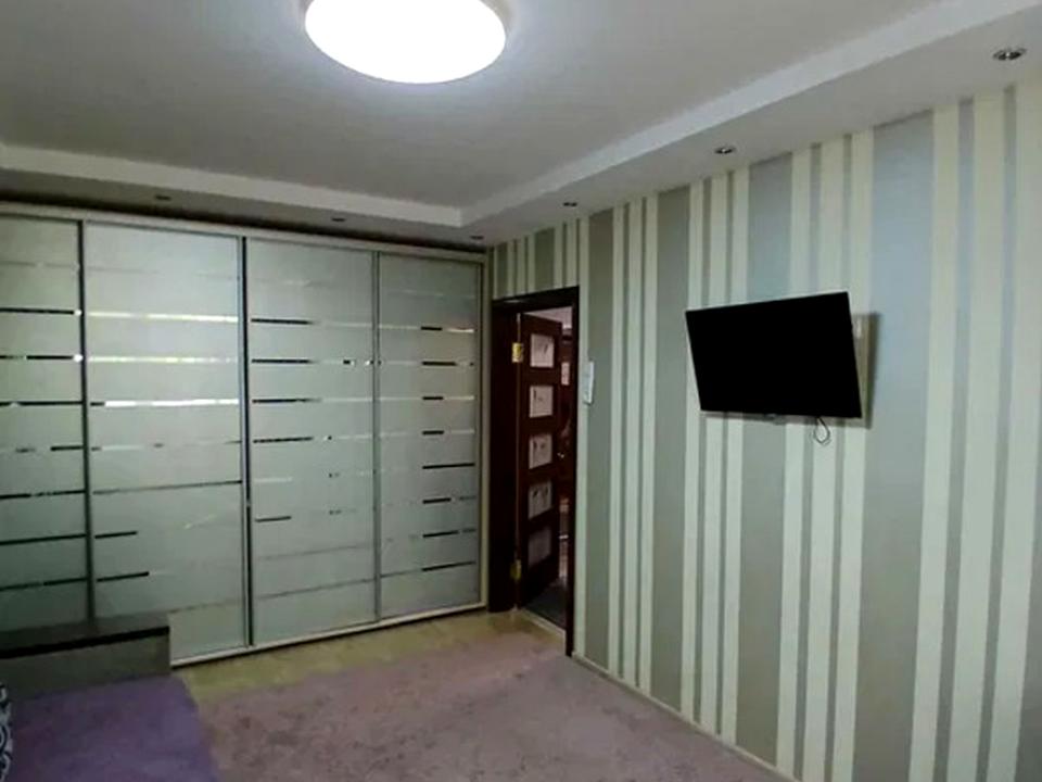 1844696888580923