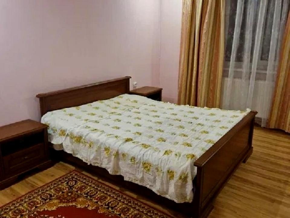 1845506449705937