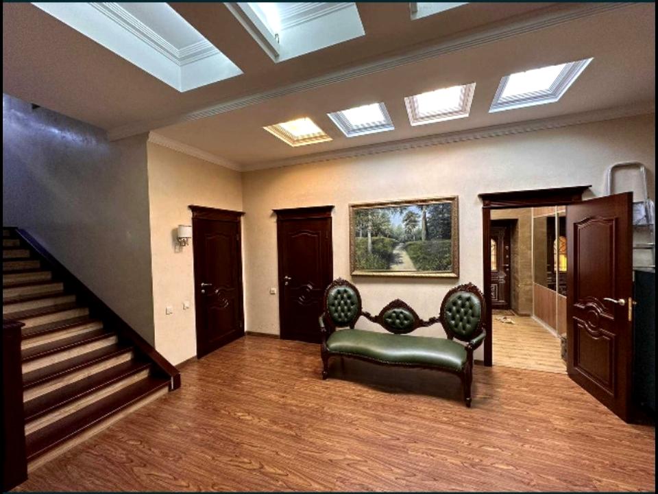 1800253994754953