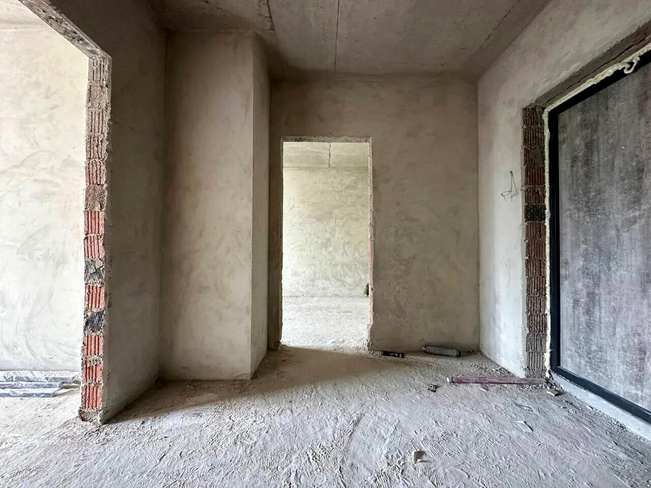 1839526946938100