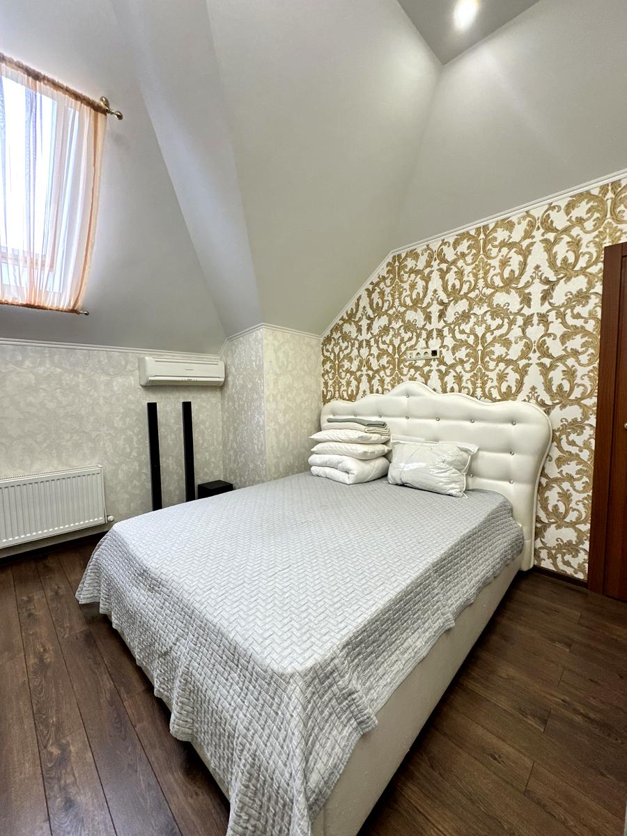 Дом по адресу ул. Красивая (площадь 300 м²) - imageAlt 12 Дом по адресу ул. Красивая (площадь 300 м²) - Atlanta.ua - imageAlt 12