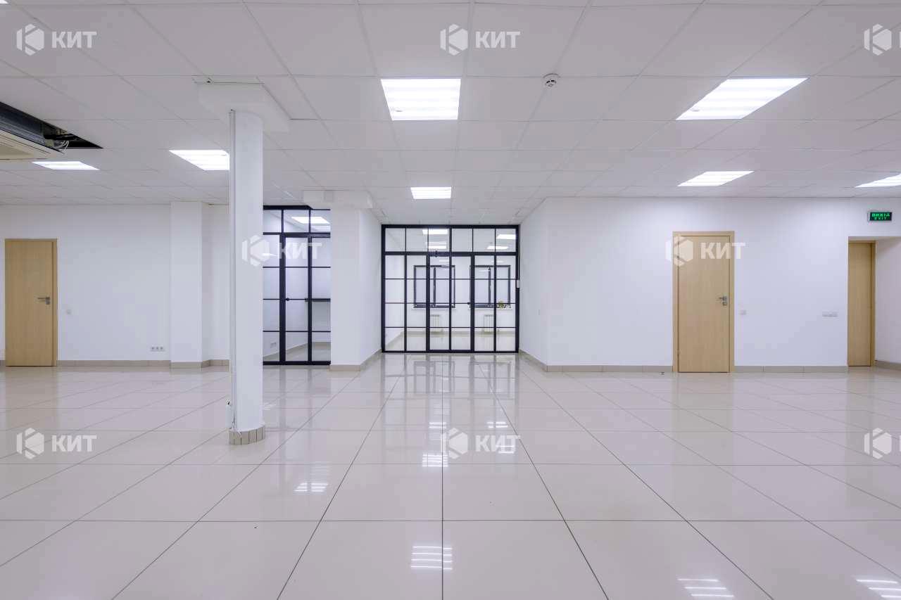 1826395431429104