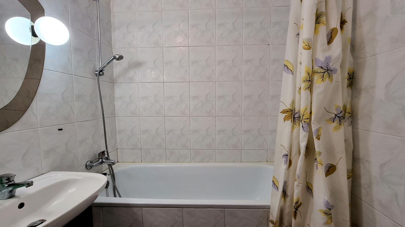 1835074079442110