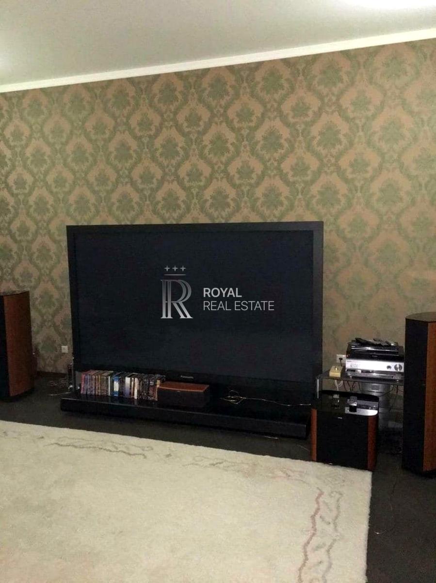 1838156895844110