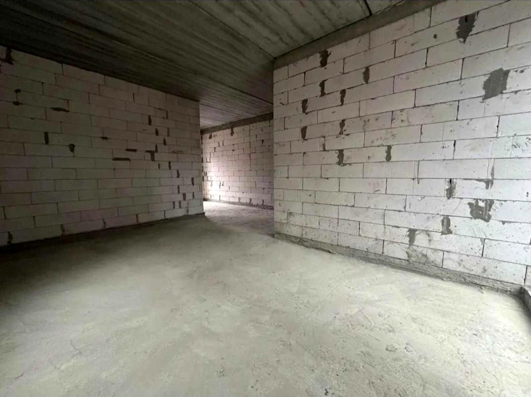 1842692712196112