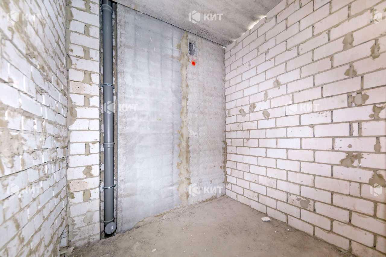 1835717547374113