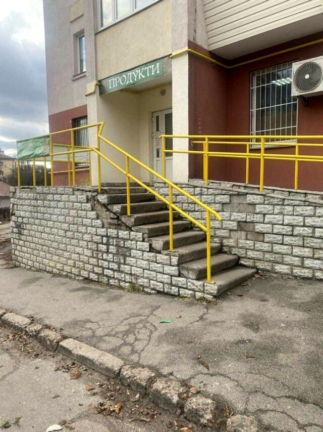 1835720060816115
