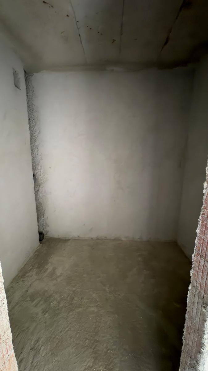 1825204615100117