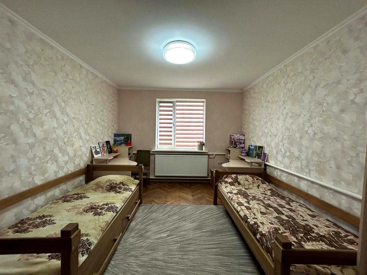 1839704869456117