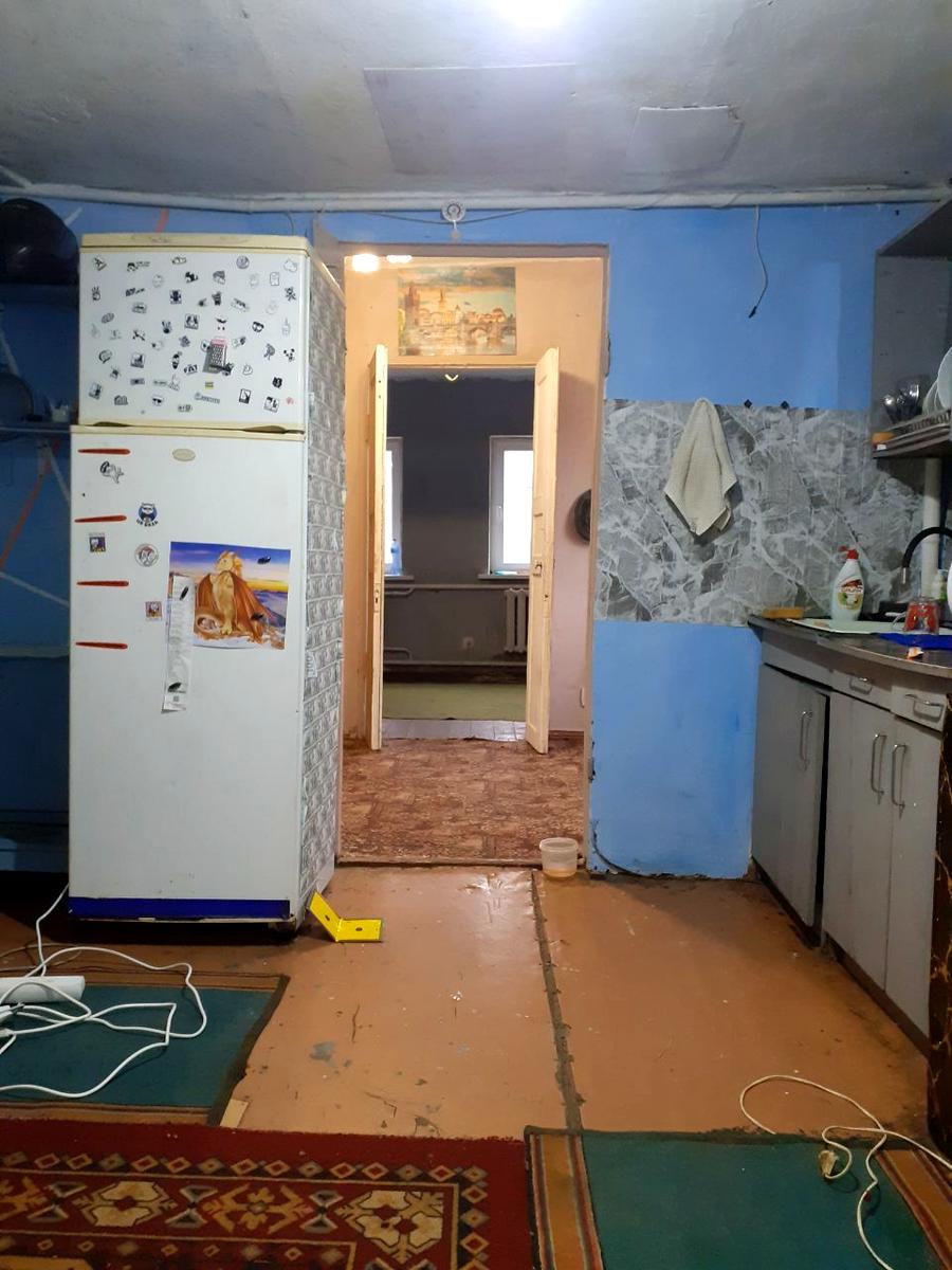1837891610368129