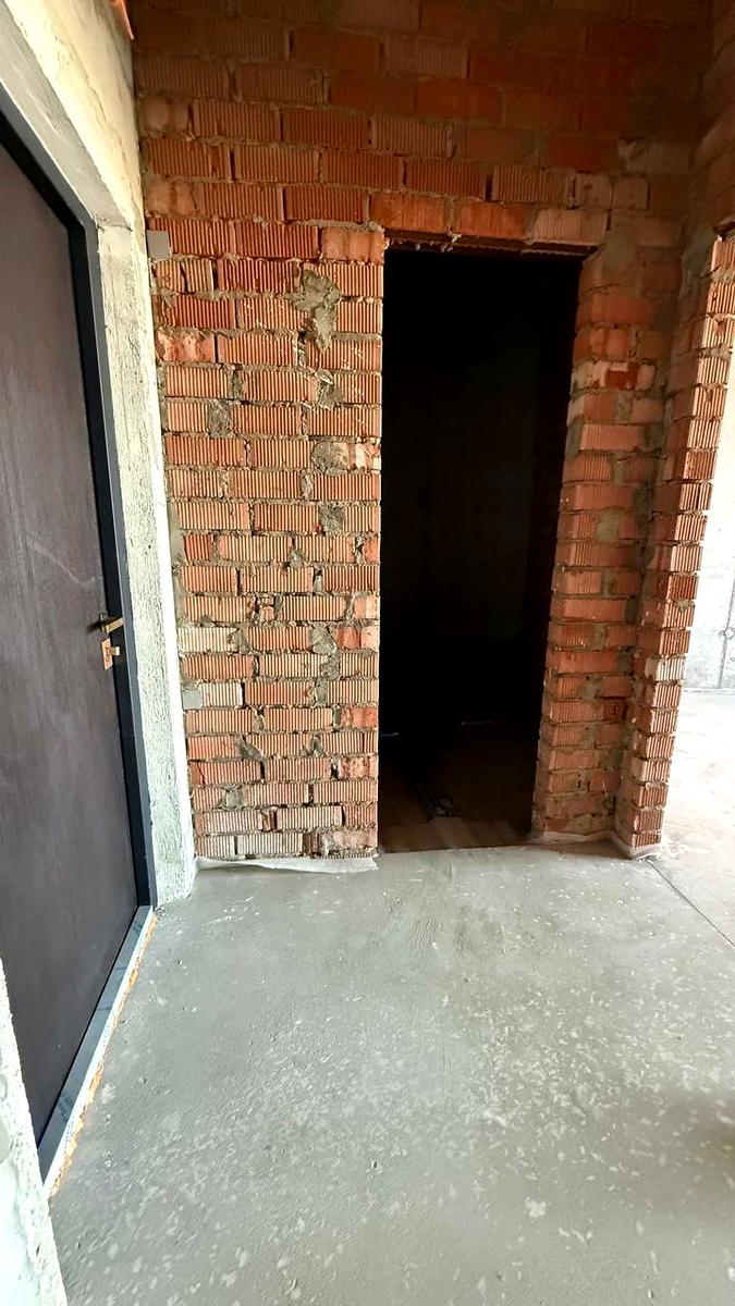 1830369499637133
