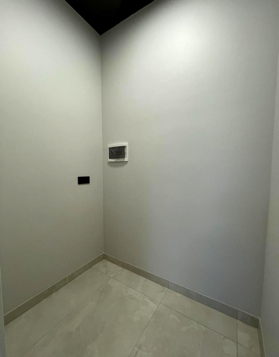 1837797867981135